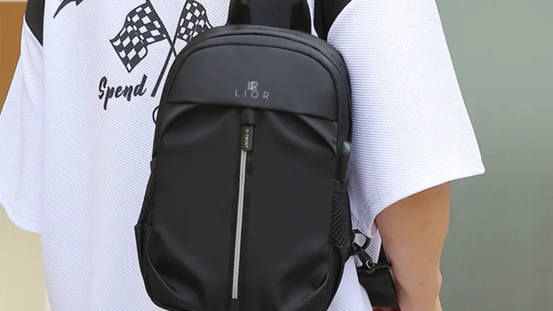 Lior Bolso de Hombro con Múltiples Bolsillos con Puerto de Carga USB