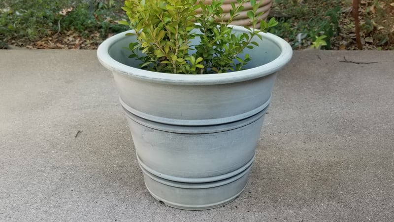 The Round Washed Sandstone Planters