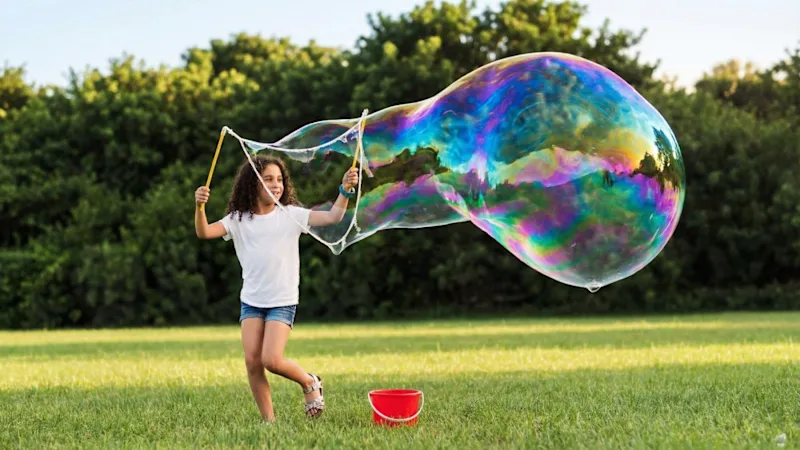 The Award Winning Gigantic Bubble Kit