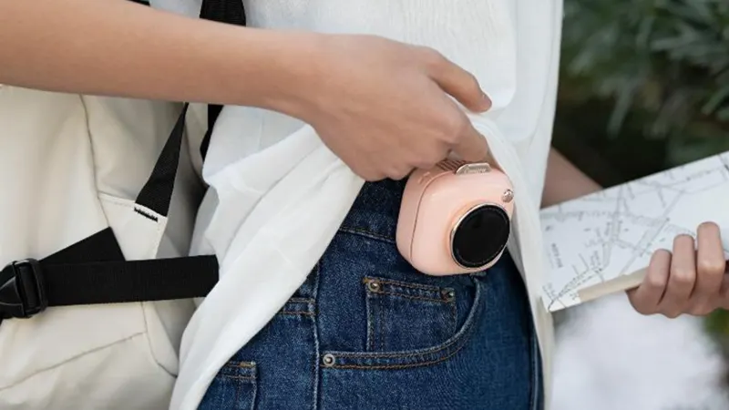 Multitasky Mini Ventilador en Forma de Cámara para Colgar en el Cuello