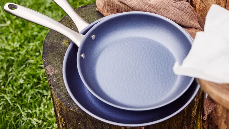 Alva Cookware 2-Piece Black Angus Carbon Steel Frying Pan Set