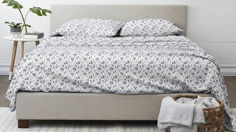 Cloth & Gable 4-Piece Premium Ultra Soft Blossoms Bed Sheet Set