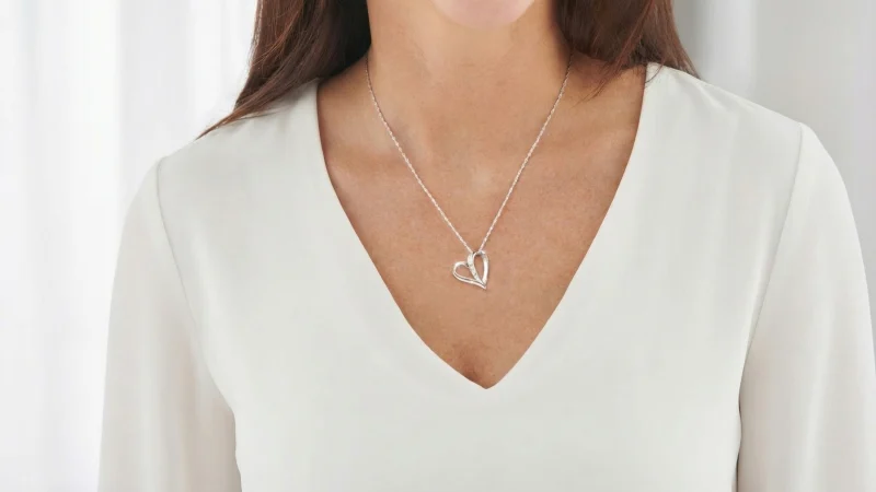 The Daughter's Engraved Diamond Pendant