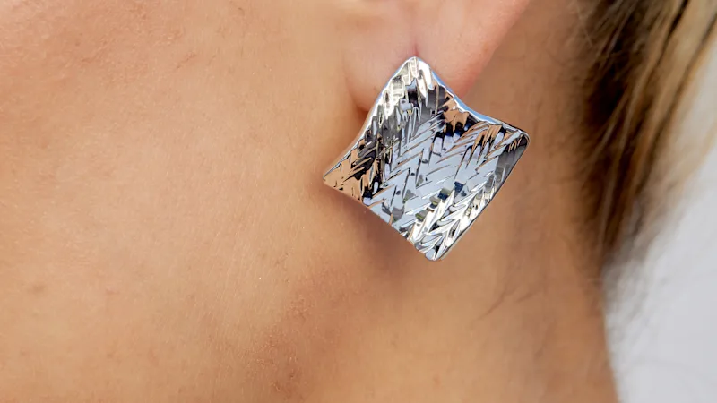 Savvy Cie Textured Wavy Square Stud Earrings