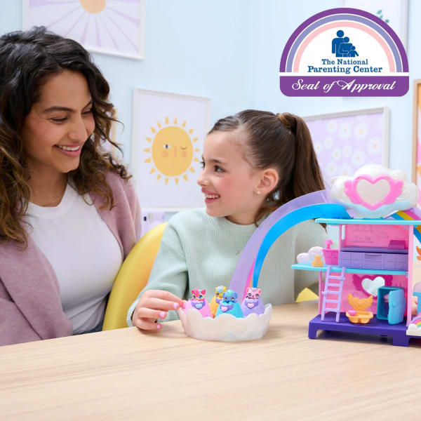 SideDeal: Hatchimals Water Hatch Nursery Playset with 4 Water Hatch Eggs