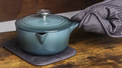 Big Red House 4-Piece Heat Resistant Pot Holders