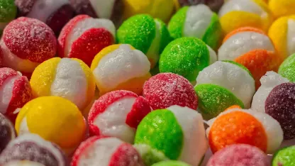 12-Pack: Sow Good Freeze Dried Sweet Squares Candy