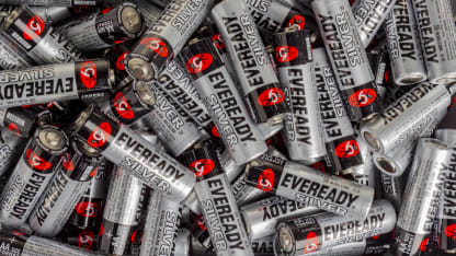 110-Pack Eveready Silver Alkaline AA Batteries