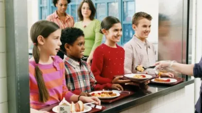 What time do you usually eat lunch?