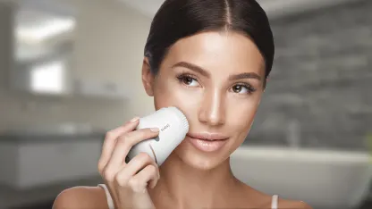 Conair TrueGlow Sonic Facial Brush + UV LED Sterilizer