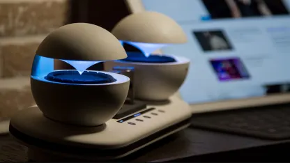 Lanchiya MK-30 Vacuum Tube Bluetooth Audio System w/ Mood Lighting