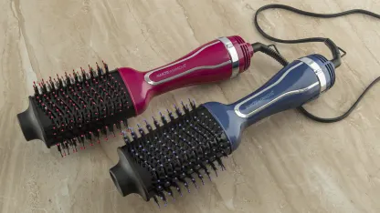 Almost Famous 2-in-1 Volumizing Dryer Blower Brush