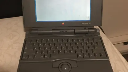 Any ideas what might be the problem with a laptop screen?