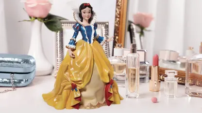 Enesco Disney Showcase Rococo Snow White or Cinderella Princess Figurine