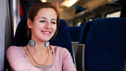 RBX Pulse Massaging Wireless Neck Reliever with Heat