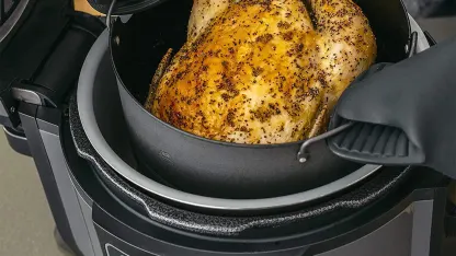 Ninja Foodi Pressure Cooker with Tender Crisp and Dehydrator (Refurbished)