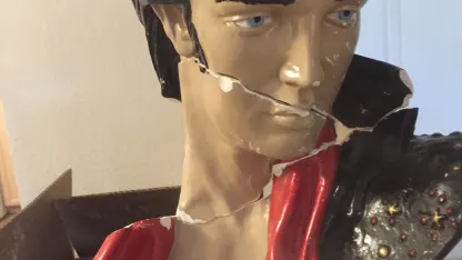 Why do you think Meh sends broken/returned shit out in fuko bags?