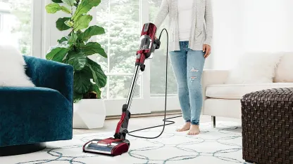 Shark Ultralight Pet Pro Corded Stick Vacuum With Powerfins (Certified Renewed)