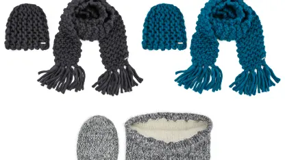 Nicole Miller Hat & Scarf Set