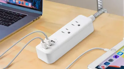 One Beat Power Strip with 2 Outlets and 3 USB Charging Ports
