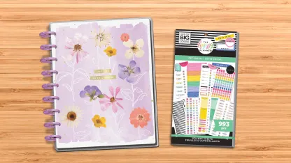 The Happy Planner Dated Classic Size + Sticker Book