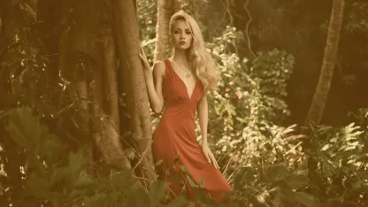 18K Gold Filled Diamond Pavé Heirloom Pearl Locket Pendant