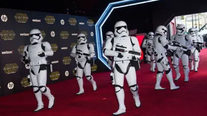 ***SPOILER-RICH*** Star Wars: The Force Awakens