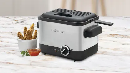 Cuisinart 1.1 Quart Compact Deep Fryer