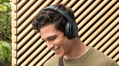 Bose QuietComfort 35 II Noise Cancelling Smart Wireless Bluetooth Headphones