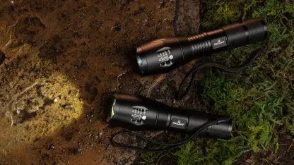 2-for-Tuesday: TacLight 1100 Lumen Flashlight Kits