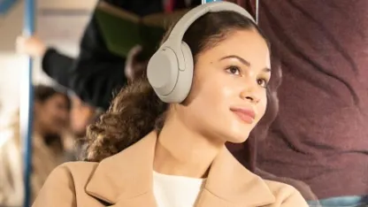 Best way to kill time on your phone during a flight/commute/whatever: