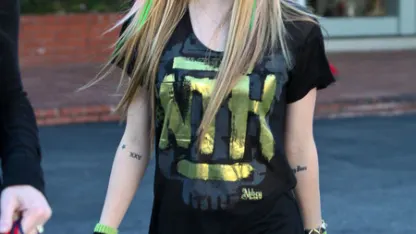 Timeless classic: Avril Lavigne - Mobile