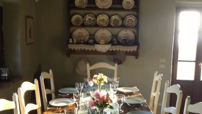 Uh-oh: you want to drink wine but have no wine glasses. Now what?