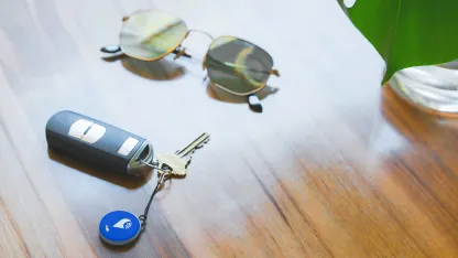 5-Pack TrackR Pixel Bluetooth Tracking Devices With EXTRA Batteries