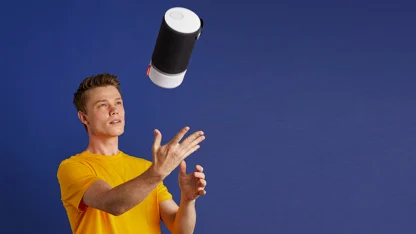 Libratone Zipp 360° Bluetooth/WiFi Speaker with Airplay 2