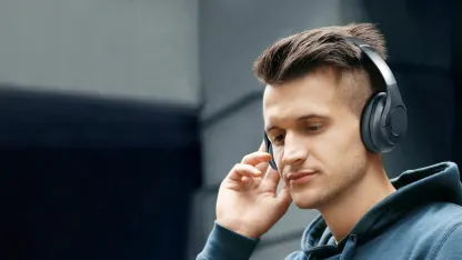 Aukey Hybrid Active Noise Canceling Headphones