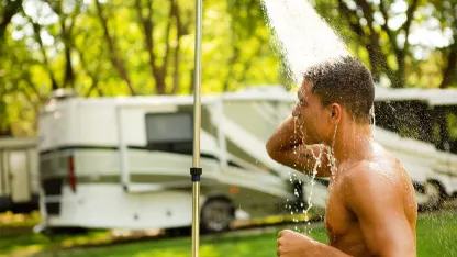 Thirteen Chefs Portable Outdoor Shower