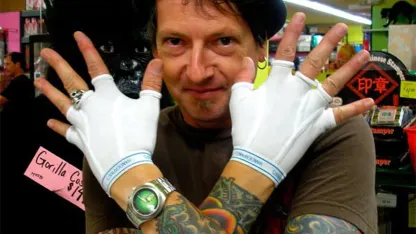 One Pair of Handerpants with Emergency Underpants Dispenser