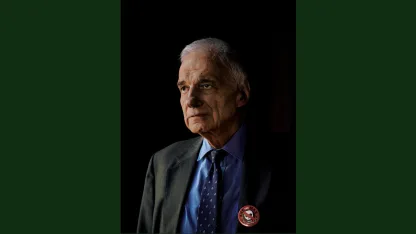 Any one elses' instant regret box arrive opened?