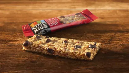 99-Pack: KIND Kids Chewy Chocolate Chip Bars