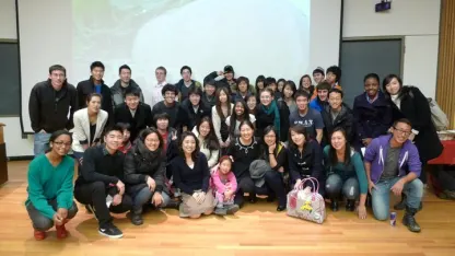 I need a Korean! 나는 한국에 살고있는 사람이 필요합니다