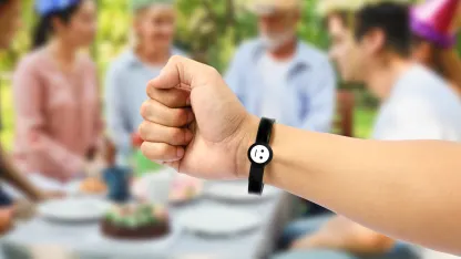 4-Pack: Meh Wristbands