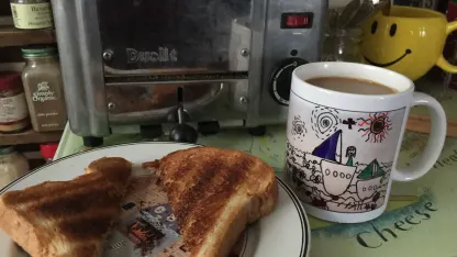 Reminds me of the song "yeah,  toast"