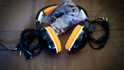 SteelSeries 7H Fnatic Gaming Headset (Parody)