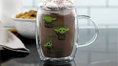 4-Pack: JoyJolt Star Wars Awake Mandalorian The Child Double-Wall Glass Mugs