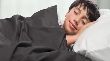 Sharper Image Calming Comfort Kid's 6lb Weighted Blanket Plus Washable Duvet