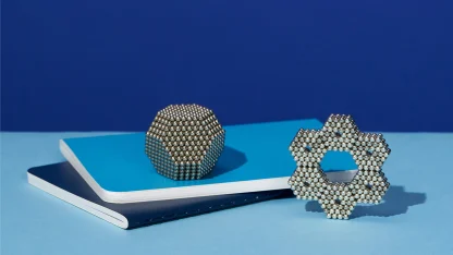 2-For-Tuesday: Speks Original Mashable, Smashable, Buildable Magnets