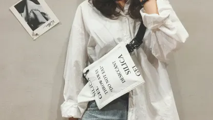 Desiccant Shoulder Bag