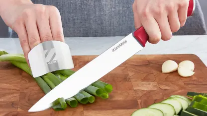 Zakarian by Dash 8" Slicing Knife with Finger Guard