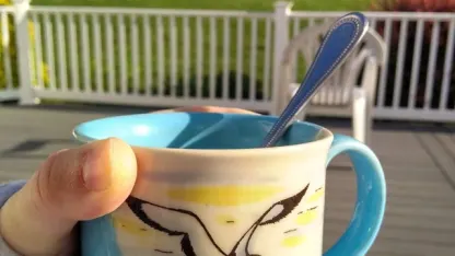 Can someone please help me find the brand of a cup?